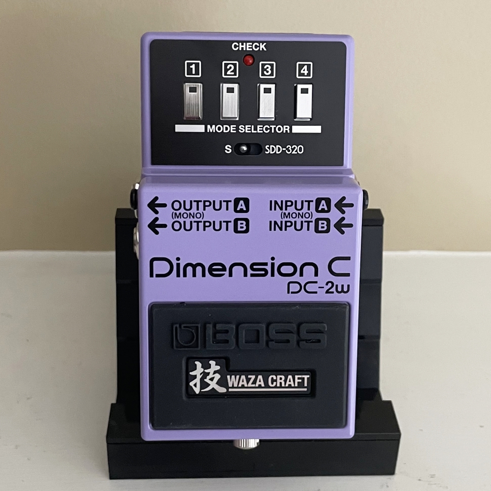 Boss DC-2W Dimension C Waza Craft | Guitar Nine